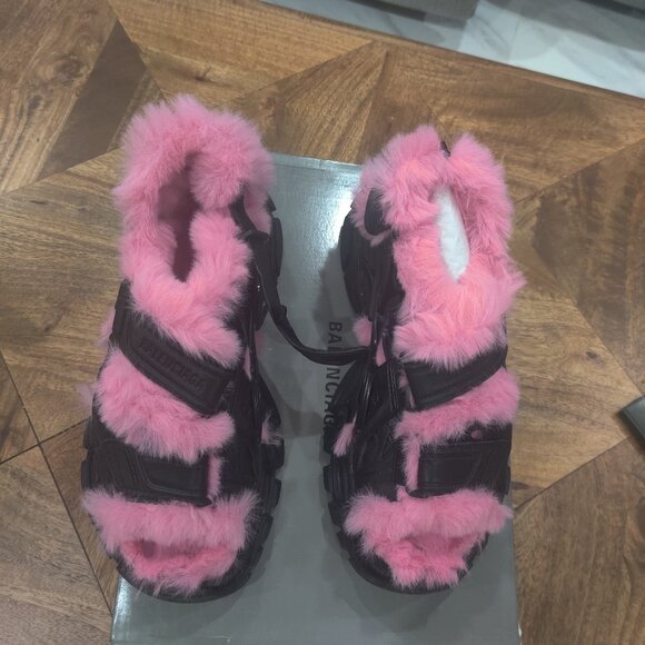 Balenciaga fur track sandals size 42 New UNISEX (12) - Picture 1 of 4